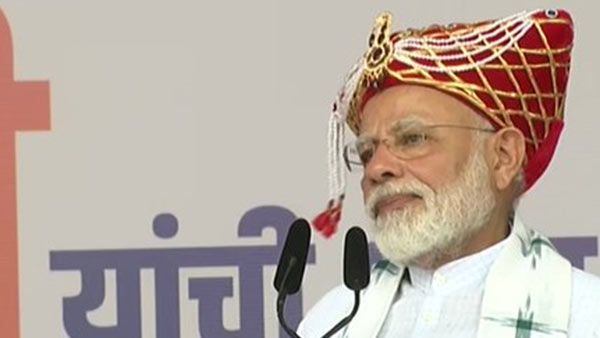 மகாராஷ்டிரா சட்டசபை தேர்தல் பிரசாரத்தை தொடங்கினார் மோடி! முதல்வர் பட்னவிஸ்க்கு புகழாரம்!