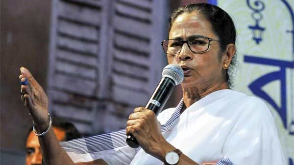 எதற்காக சந்திரயான்-2 திட்டத்திற்கு இவ்வளவு முக்கியத்துவம்? மமதா பானர்ஜி பரபரப்பு பேச்சு