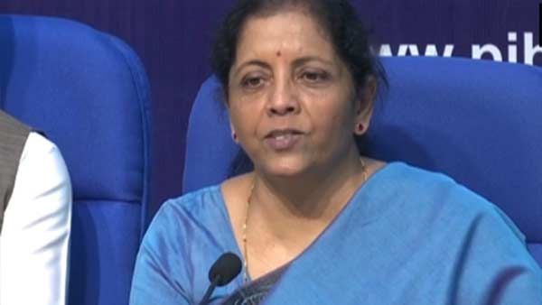 பொருளாதாரத்தில் மீட்சி இருக்கிறது.. நிர்மலா சீதாராமன் பேட்டி