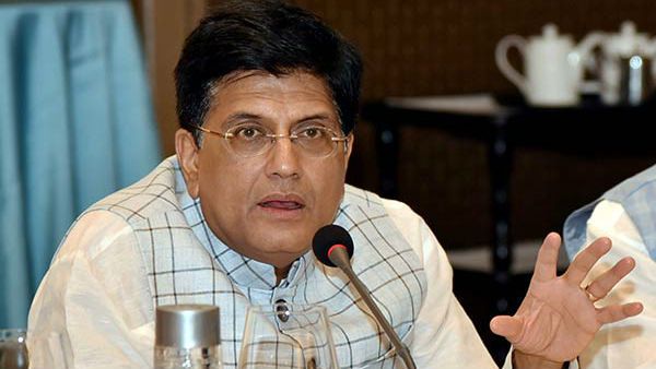 புவி ஈர்ப்பு விசையை கண்டுபிடித்தது ஐன்ஸ்டீனாம்... நெட்டிசன்கள் பிடியில் பியூஷ் கோயல்