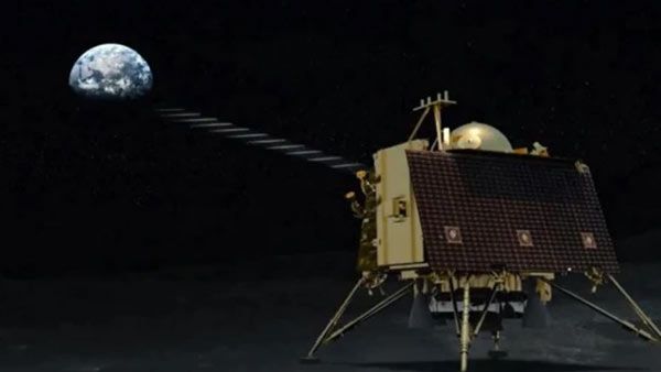 சர்ப்ரைஸ்.. சந்திரயான் லேண்டரிலிருந்து சிக்னல் வருவதற்கு இன்னும் கூட வாய்ப்பு இருக்கிறதாமே!