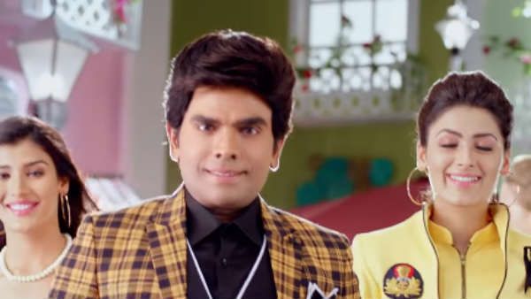 வாரே வா.. நம்ம அருள் அண்ணாச்சியாய்யா இது.. அசத்துறாரே.. வேட்டி சட்டையில்.. !