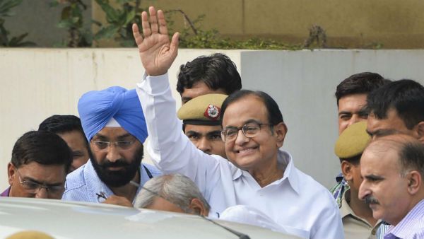 ப. சிதம்பரத்தை அமலாக்கப் பிரிவு கைது செய்யுமா? டெல்லி நீதிமன்றத்தில் நாளை தீர்ப்பு