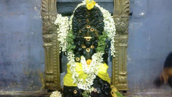 குருப்பெயர்ச்சி 2019: குரு பகவான் - தட்சிணாமூர்த்தி இருவரில் யாருக்கு பரிகாரம் செய்யலாம்