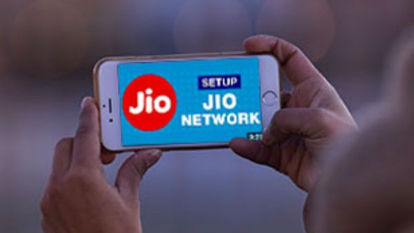 ஐயுசி கட்டண விவகாரத்தில் திடீர் திருப்பம்.. ஜியோவுக்கு பிராட்பேண்ட் இந்தியா மன்றம் ஆதரவு