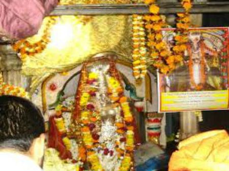 அன்னதோஷம் நீக்கும் அன்னபூரணி - தீபாவளியில் தரிசிக்க குறைவில்லாத உணவு கிடைக்கும்