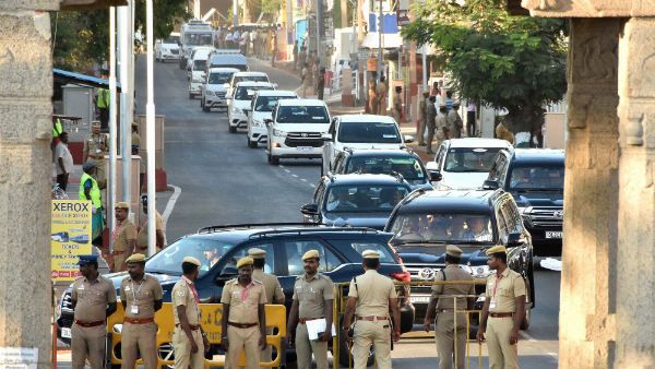 கிண்டி முதல் மாமல்லபுரம் வரை வேகத்தடைகள் மாயம்.. அழகாக மாறிய சாலைகள்