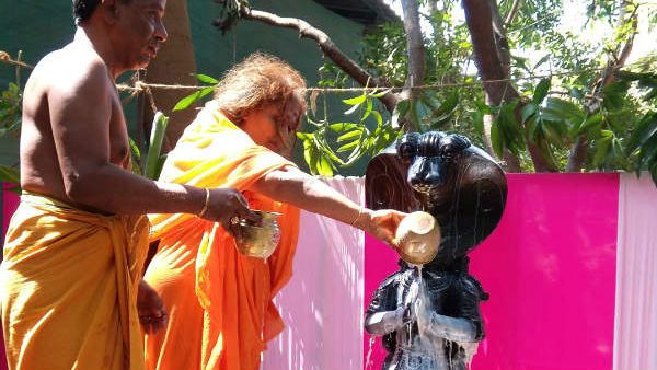 முகப்பொலிவை கெடுக்கும் தோல் நோய்கள் - கேதுவிற்கு பரிகாரம் பண்ணுங்க