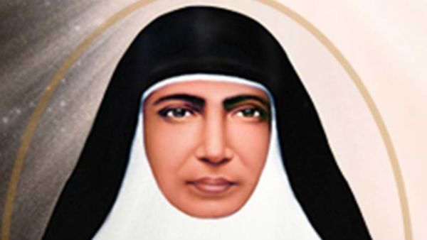 கேரளா கன்னியாஸ்திரி மரியம் திரேசாவுக்கு புனிதர் பட்டம் வழங்கினார் போப் பிரான்சிஸ்