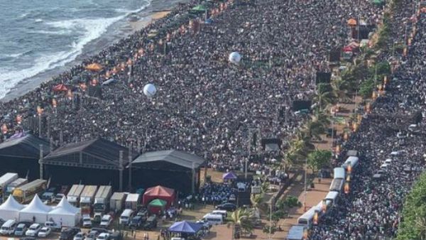 அடேங்கப்பா இத்தனை லட்சம் பேரா... ராஜபக்சே குடும்பத்தை தெறிக்கவிட்ட சஜித் பிரேமதாச!