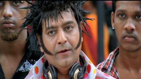 கம்ப்பேர் பண்ணியே கடுப்பேத்துறாங்களா... கம்ப்பேரிசன் நல்லது பாஸ்..!