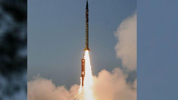 இரவோடு இரவாக நடந்த சோதனை.. சரியாக இலக்கை தாக்கிய அக்னி 2.. ஒடிசாவில் என்ன நடந்தது?