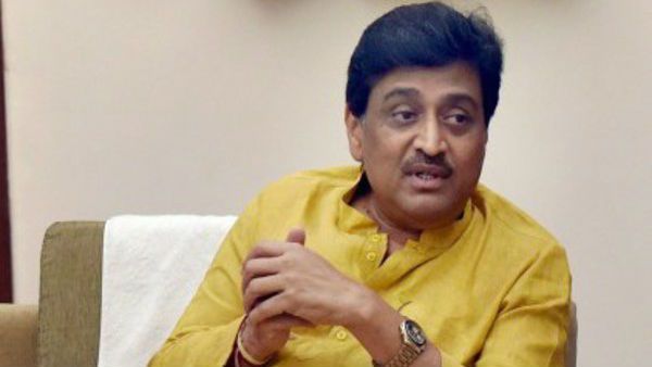 எல்லோருக்கும் ஆப்பு இருக்கு.. பழைய கோப்புகளை திரட்டும் ஈடி.. சிவசேனா கூட்டணி தலைவர்களுக்கு சிக்கல்!