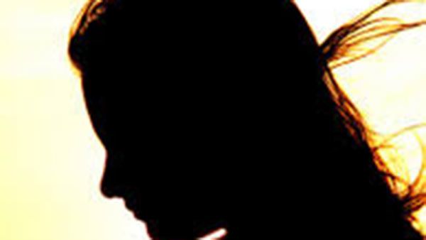 நைட் கிளப்களில்.. பரபரக்கும் போதை மாத்திரைகள்.. வீழ்த்தப்படும் பெண்கள்.. சீரழியும் கலாச்சாரம்