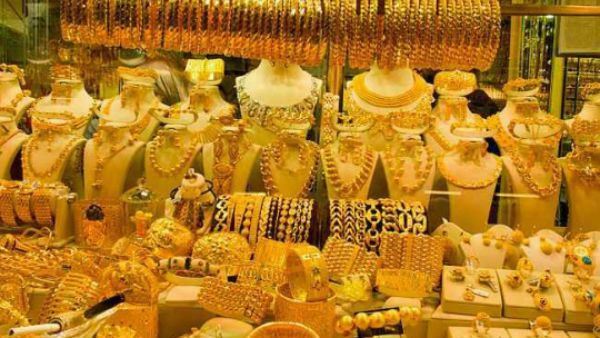 நகைக்கடைகளில் தங்க நகை சேமிப்பு திட்டங்களில் முதலீடு செய்வதில் உள்ள பெரும் ஆபத்து.. சட்ட நிபுணர்