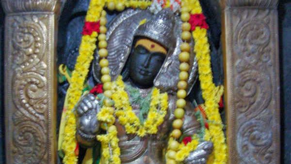 உங்க ஜாதகத்தில் இந்த யோகங்கள் இருக்கா... அப்ப நீங்க அரசியல்வாதியாகலாம்