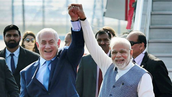 இஸ்ரேல் உடன் நிற்கும் இந்தியா.. இணையத்தில் புது வைரல்.. சர்ஜிக்கல் ஸ்டிரைக்கிற்கு ஆதரவா?