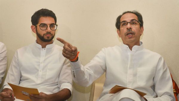 மோடியை காப்பாற்றியதே பால் தாக்கரேதான்.. மறக்க வேண்டாம்.. சிவசேனா கடுமையான விமர்சனம்!