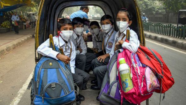 மூச்சை திணற வைக்கும் காற்று மாசு.. டெல்லியில் வாகன கட்டுப்பாடு இன்று முதல் அமல்