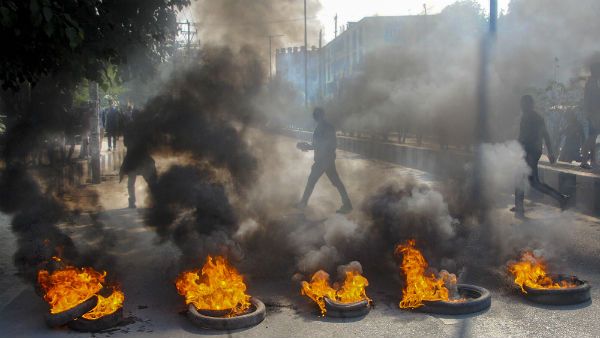 30 வருடத்திற்கு பின் மாஸ் போராட்டம்.. குடியுரிமை சட்ட திருத்தத்தை வடகிழக்கு எதிர்ப்பது ஏன் தெரியுமா?