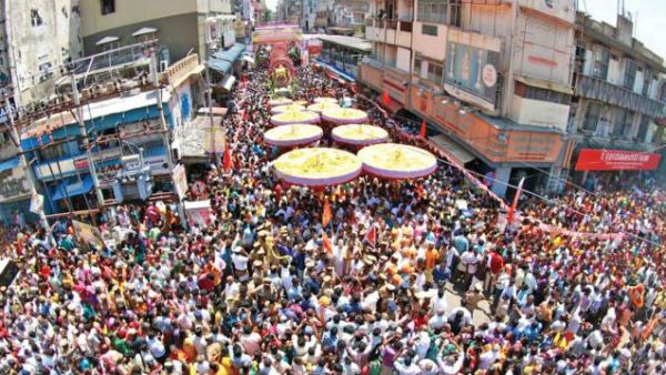 திருச்சானூர் பத்மாவதி தாயார் கோவில் பிரம்மோற்சவம் நிறைவு - 5 டன் மலர்களால் புஷ்பயாகம்
