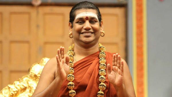 தி.மலை கோவிலில் புளி சோறு வாங்கிட்டு நான் பாட்டுக்கு இருந்தேன்.. என்னை பெரியாளாக்கிட்டீங்க.. நித்தி