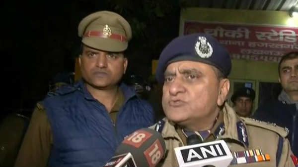 பெரும் வன்முறையாக வெடித்த லக்னோ போராட்டம்- ஒருவர் பலி- போலீஸ் விசாரணை