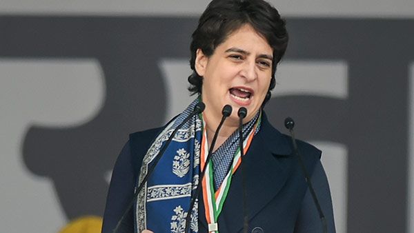 மாணவர்கள் மீதான போலீஸ் தாக்குதல் குறித்து பிரதமர் மோடி மவுனம் காப்பது ஏன்? பிரியங்கா காந்தி