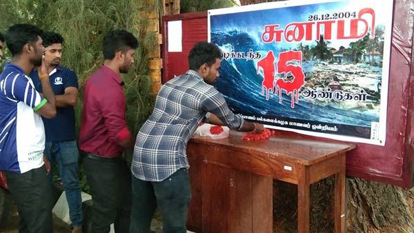தென்னை மர உயரத்துக்கு சீறி எழுந்த ஊழிப் பேரலைகள்.. 50,000 ஈழத் தமிழர் உயிரை குடித்த ஆழிப்பேரலை! 