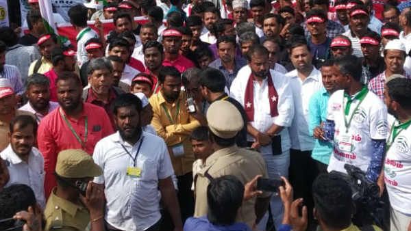 குடியுரிமை சட்டத்துக்கு எதிர்ப்பு.. ஆலந்தூரில் தமிமுன் அன்சாரி தலைமையில் மாபெரும் பேரணி