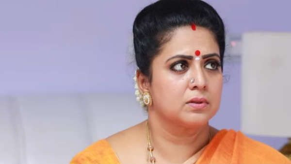 Barathi Kannamma Serial: இவ்ளோ அழகான பொண்ணை கருப்புன்னு ஒதுக்கி வைக்கறாங்களாம்...!