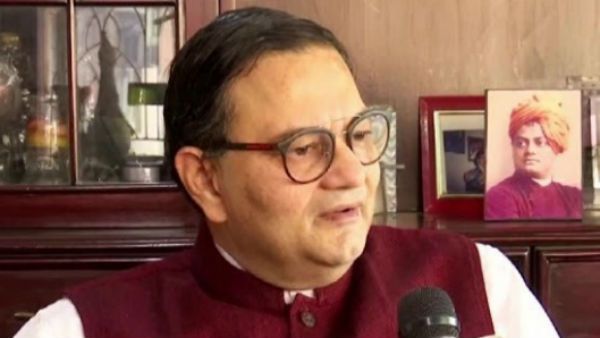 பெரும்பான்மை இருப்பதற்காக அச்சுறுத்தும் அரசியல் செய்வதா? பாஜகவில் தொடரும் நேதாஜி பேரனின் கலகக் குரல்