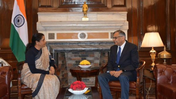 போன வாரம் சர்ச்சை பேச்சு.. நிதியமைச்சருடன் டாடா சன்ஸ் சேர்மன் சந்திரசேகரன் திடீர் சந்திப்பு