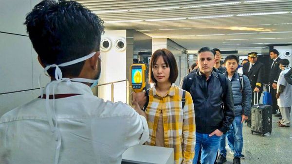 கொரோனா வைரஸ் நுரையீரலை தாக்கி மனிதர்களின் சுவாசத்தை நிறுத்தும் - பரிகாரங்கள்