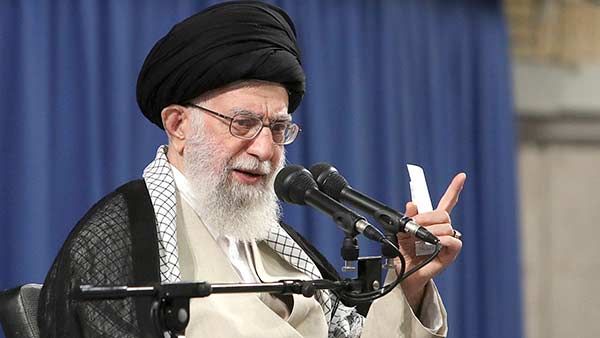 ஏவுகணை தாக்குதல்கள்.... அமெரிக்காவின் முகத்தில் அறைந்திருக்கிறோம்.... அயதுல்லா கொமேனி