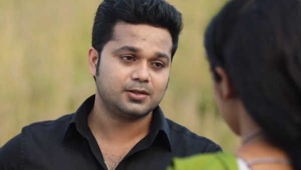 kaatrin mozhi Serial: தட்டியதும் திறக்குது... நினைச்சது நடக்குது... கேட்டது கிடைக்குது!