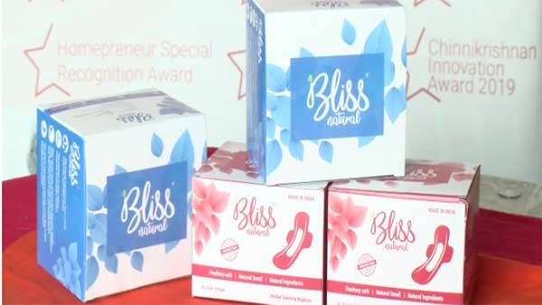 பெண்களுக்கு ஒரு ஹெல்த்தி செய்தி... பிளாஸ்டிக்கே இல்லாமல்.. புளித்த கீரையில் நாப்கின்கள்.. சூப்பர்