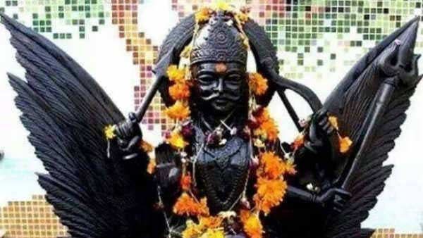 சனிப்பெயர்ச்சி 2020: சனிபகவானுக்கு எது ரொம்ப பிடிக்கும் - எது பிடிக்காது தெரியுமா