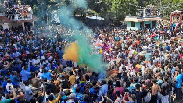 ஆரோவில்லில் மஞ்சுவிரட்டு.. தமிழர்களின் கலாச்சாரத்தை காண குவிந்த வெளிநாட்டினர்!