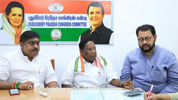 ஹைட்ரோ கார்பன் திட்டம் நல்லதா.. கெட்டதா .. சொல்லுங்க பார்ப்போம்.. கிரண் பேடிக்கு காங். கேள்வி!