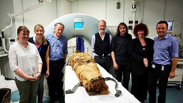 மெடிக்கல் மிராக்கிள்.. 3000 வருடம் முன்பு இறந்தவர், அதே குரலில் பேசினார்.. பேச வைத்தனர்.. அசத்தல்