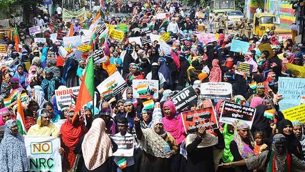 சி.ஏ.ஏ.வுக்கு எதிர்ப்பு: ராஞ்சியில் அலை அலையாய் பல்லாயிரக்கணக்கில் திரண்ட பெண்கள்
