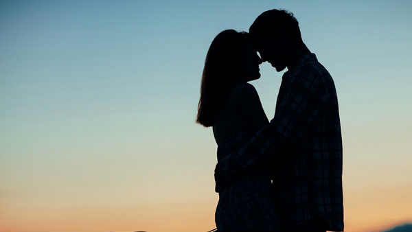 மாசி மாதம் இந்த ராசிக்காரங்களுக்கு காதல் கல்யாணத்தில் முடியப்போகுது