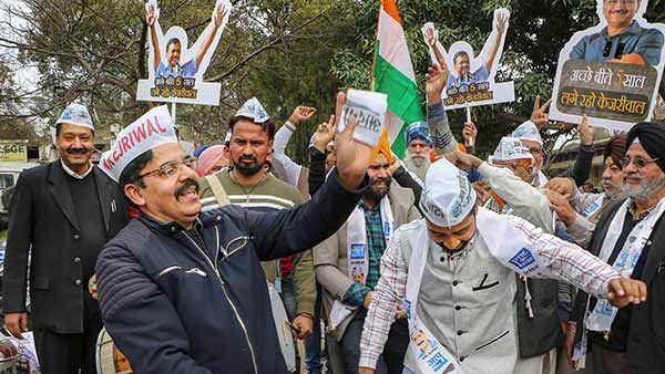 டெல்லி தேர்தலில் வாக்கு சதவீதம்.. தக்க வைத்தது ஆம் ஆத்மி.. தட்டி தூக்கிய பாஜக