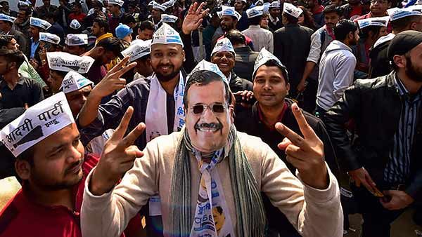 மதம் எங்களை பிரிக்க முடியாது.. ஓங்கியடித்த ஓக்லா மக்கள்! ஆம் ஆத்மி வரலாற்று வெற்றி, நிலைகுலைந்த பாஜக