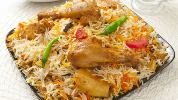 வெறித்தனம்.. பாஜக தோல்வியை.. பிரியாணி சாப்பிட்டு கொண்டாடிய எதிர்ப்பாளர்கள்.. செம சேல்ஸாம்!