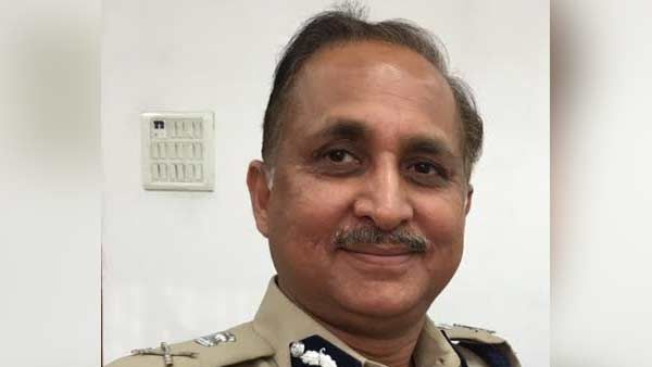 டெல்லி போலீஸ் ஸ்பெசல் கமிஷ்னராக எஸ்என் ஸ்ரீவஸ்தவா உடனடியாக நியமனம்