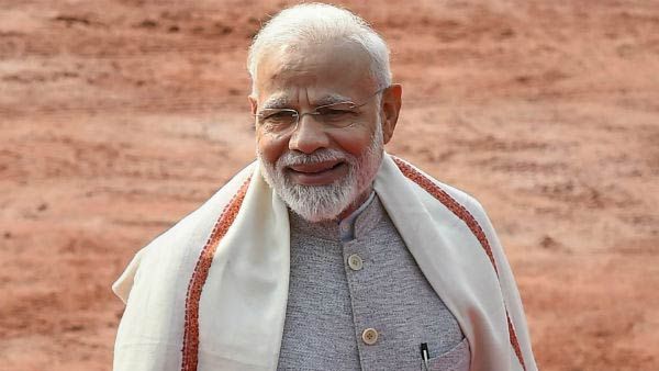 பிரதமர் மோடியுடன் காந்தியடிகளின் சபர்மதி ஆசிரமத்தை கண்டு ரசித்த டொனால்ட் டிரம்ப்