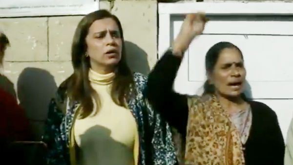 புரிஞ்சுக்கங்க.. கோர்ட் வளாகத்தில் நிர்பயா தாயார் திடீர் போராட்டம்.. கண்ணீர் மல்க உருக்கமாக பேட்டி