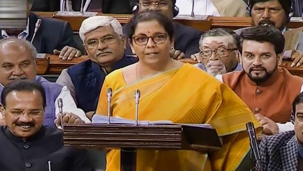 அதெப்படி சரஸ்வதி சிந்துவெளி நாகரிகம் என சொல்லலாம்? நிர்மலா சீதாராமனுக்கு தமிழக எம்பி-க்கள் எதிர்ப்பு